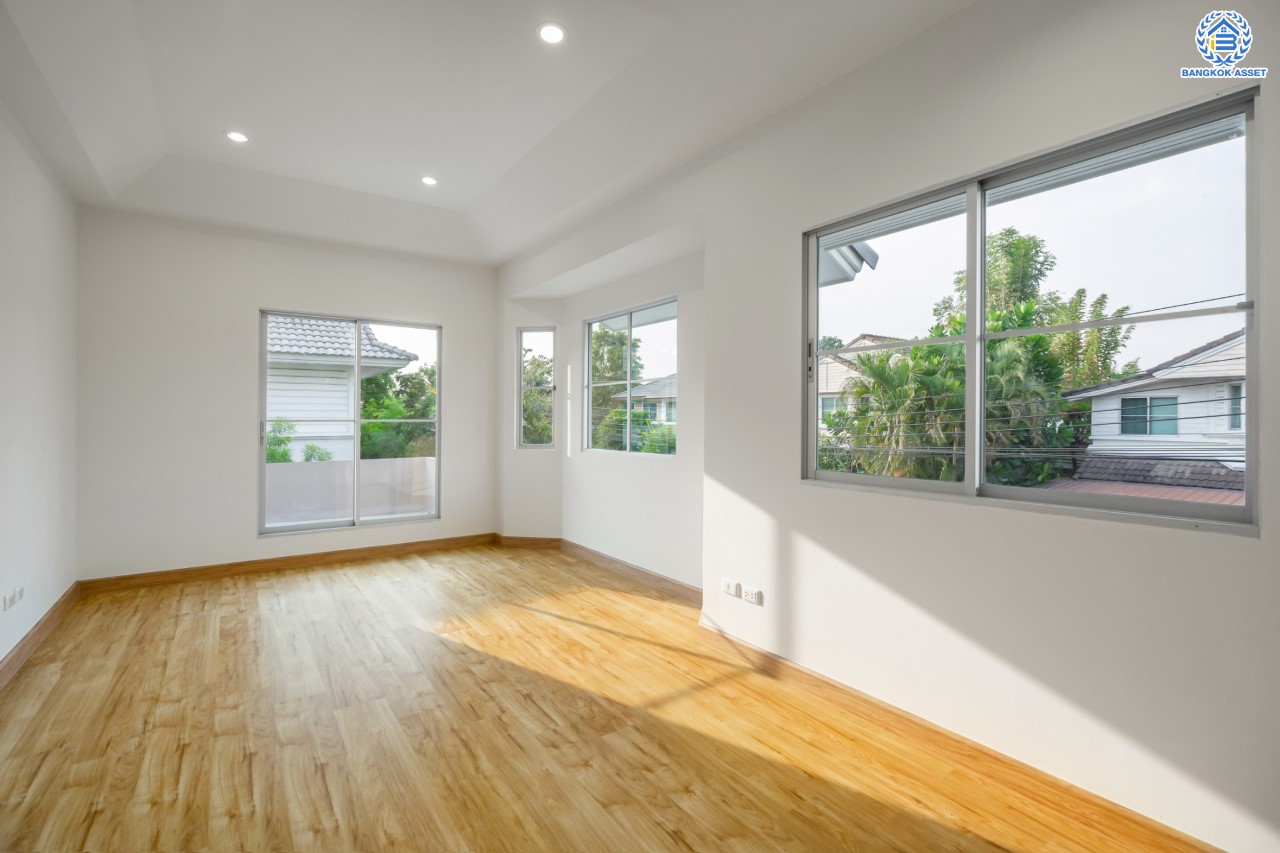 บ้านมือสองตกแต่งใหม่ ม.พฤกษ์ลดา1 บางใหญ่ หลังมุม บนเนื้อที่ 57 ตร.ว. ฟังก์ชัน 3 ห้องนอน 2 ห้องน้ำ 2 ที่จอดรถ ทำเลเดินทางสะดวก เชื่อมต่อถ.กาญจนาภิเษก เพียง 10 นาทีถึงรถไฟฟ้าสายสีม่วง "สถานีคลองบางไผ่" ใกล้เซ็นทรัลเวสต์เกต จองเลย!